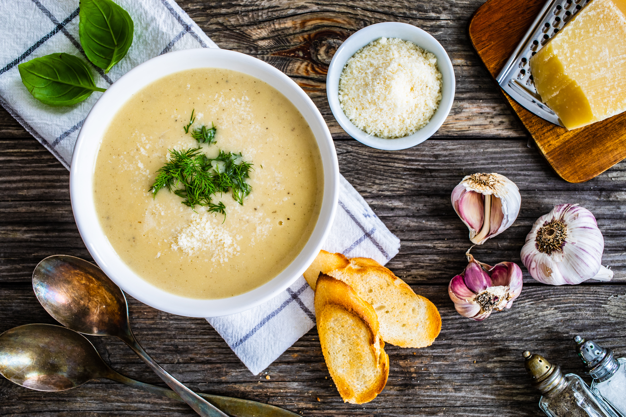 Caldos, sopas y cremas