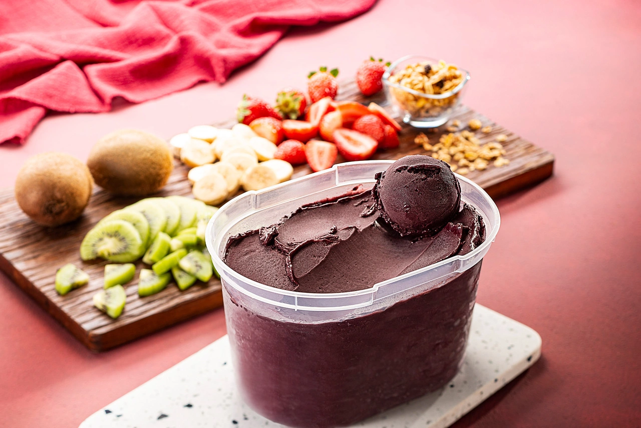 Helado y crema de açaí congelado <span class="font-normal">(con o sin relleno)</span>